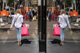 US consumer sentiment held steady in October, but labor market worries persist