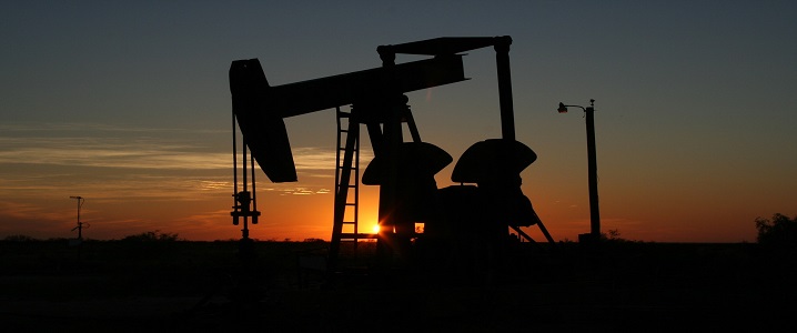 Oil set for weekly loss as Trump-Putin summit looms